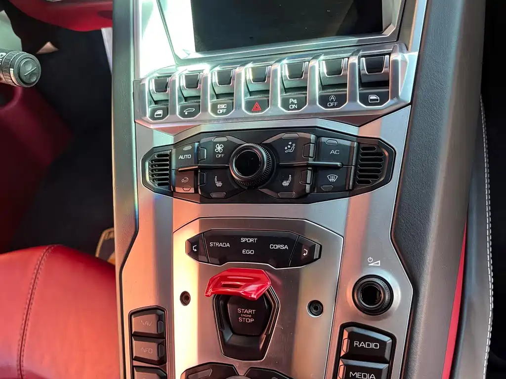 Lamborghini Aventador 2018 Aventador S Roadster