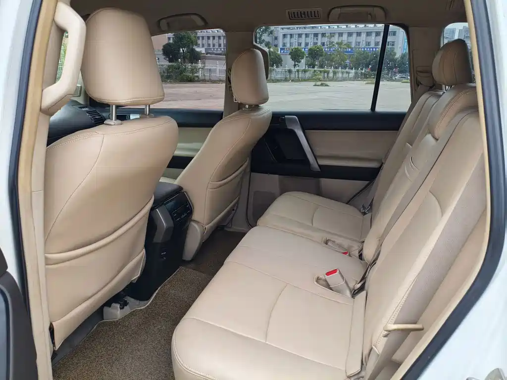 Toyota Prado (Import) — миниатюра 10
