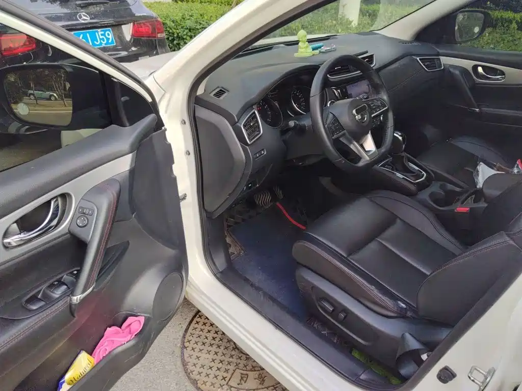 Nissan Qashqai — миниатюра 14
