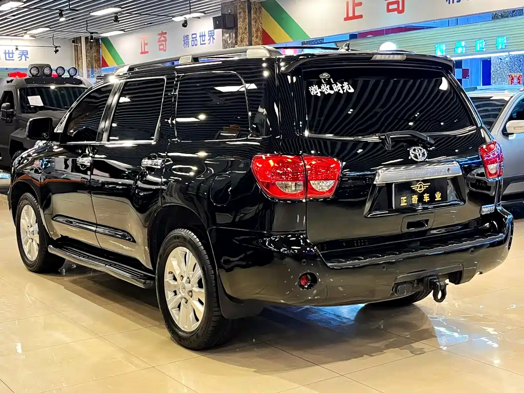 Toyota Sequoia 2010 5.7 Platinum