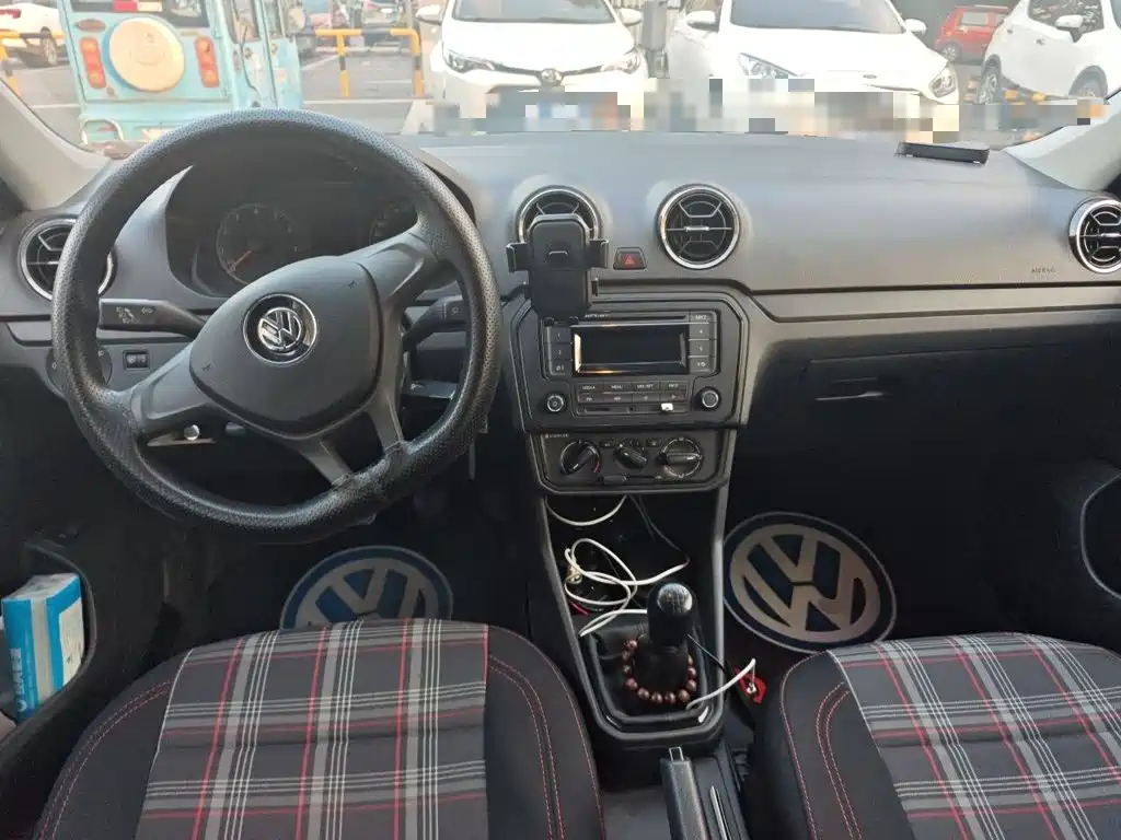 Volkswagen Jetta — миниатюра 5