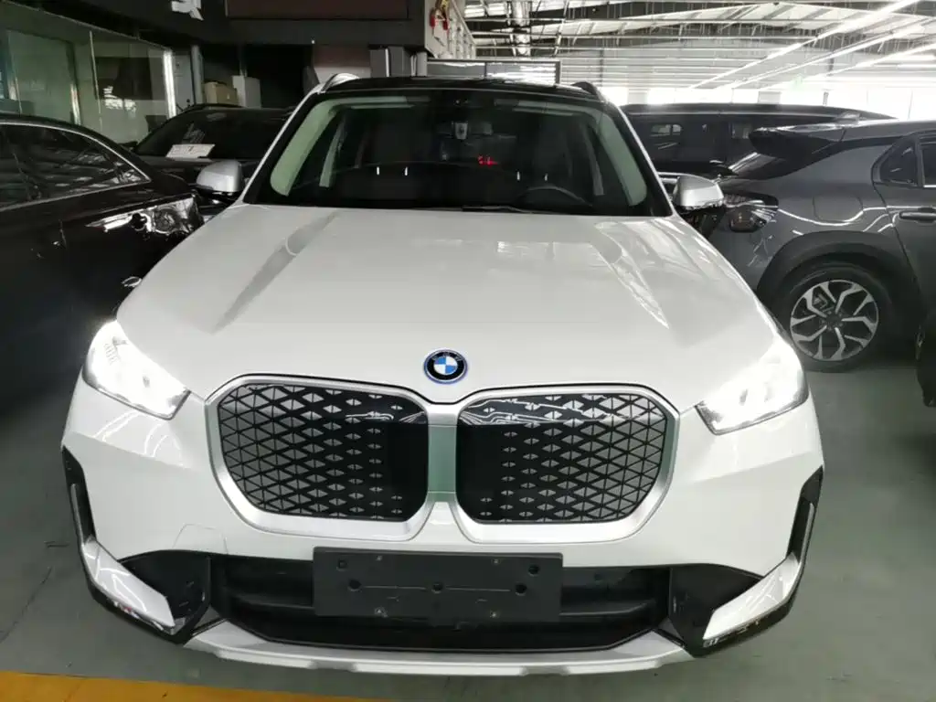 BMW iX1 — миниатюра 3