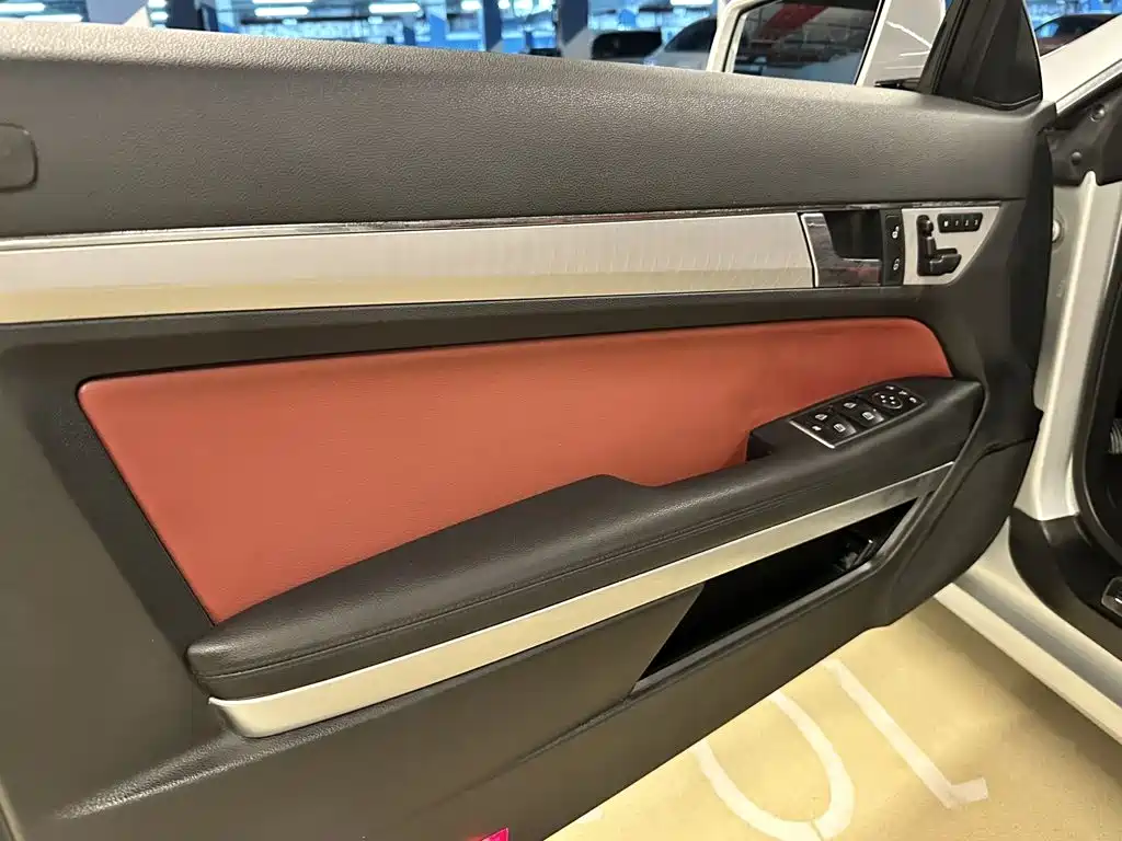 Mercedes-Benz E-Class (Import) — миниатюра 13