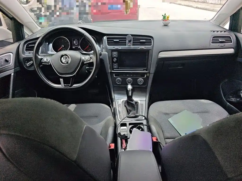 Volkswagen Golf — миниатюра 13