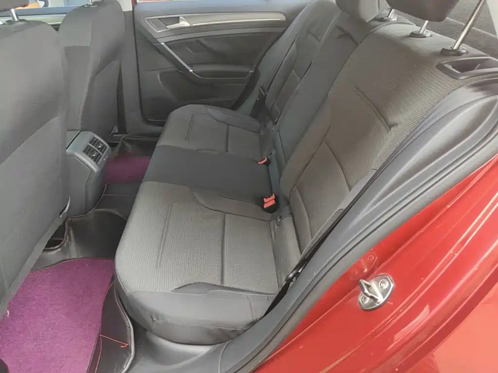 Volkswagen Golf — миниатюра 17