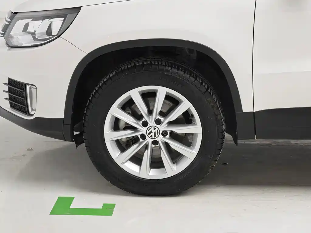 Volkswagen Tiguan — миниатюра 8