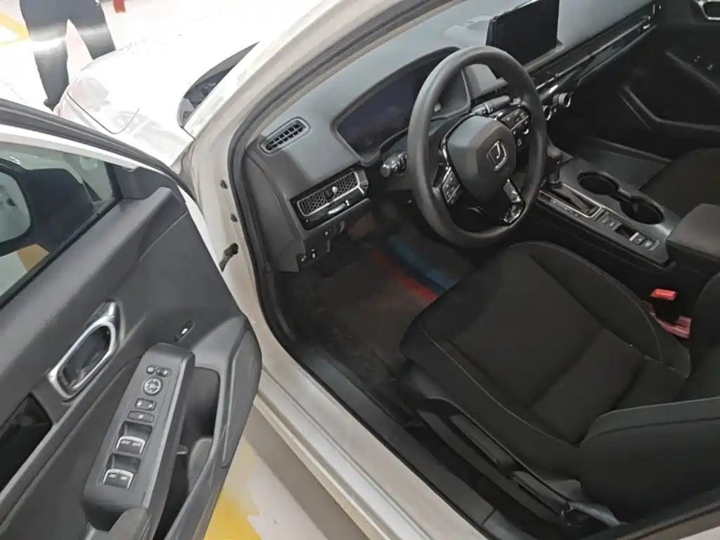 Honda Civic — миниатюра 16