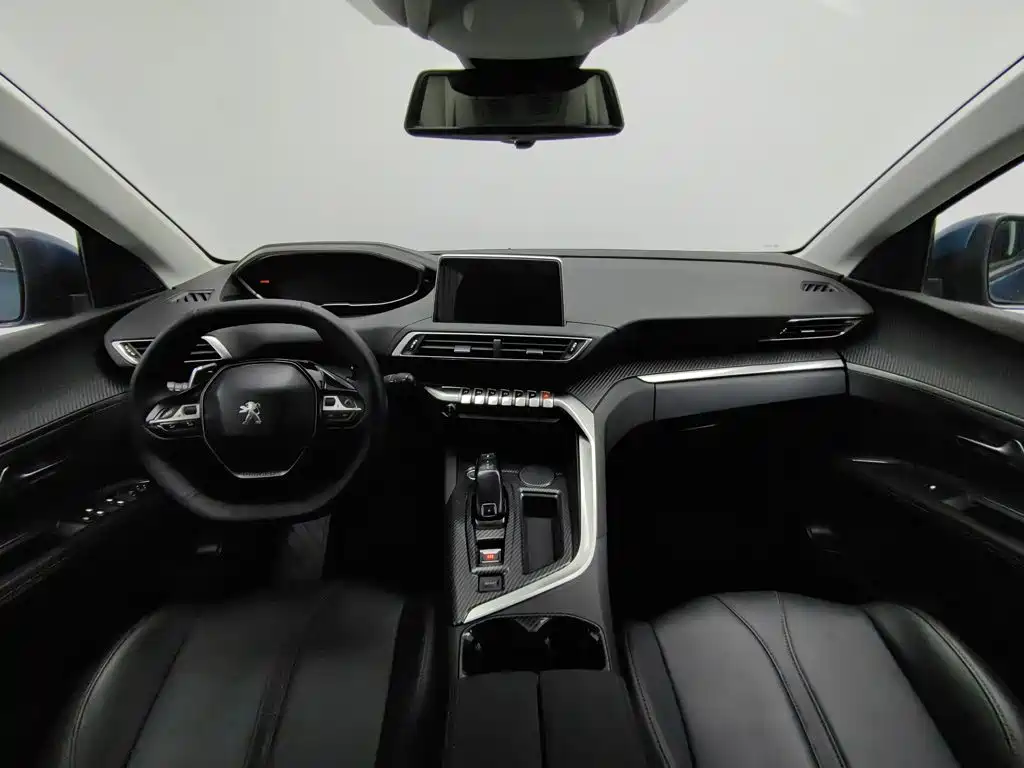 Peugeot 5008 — миниатюра 5