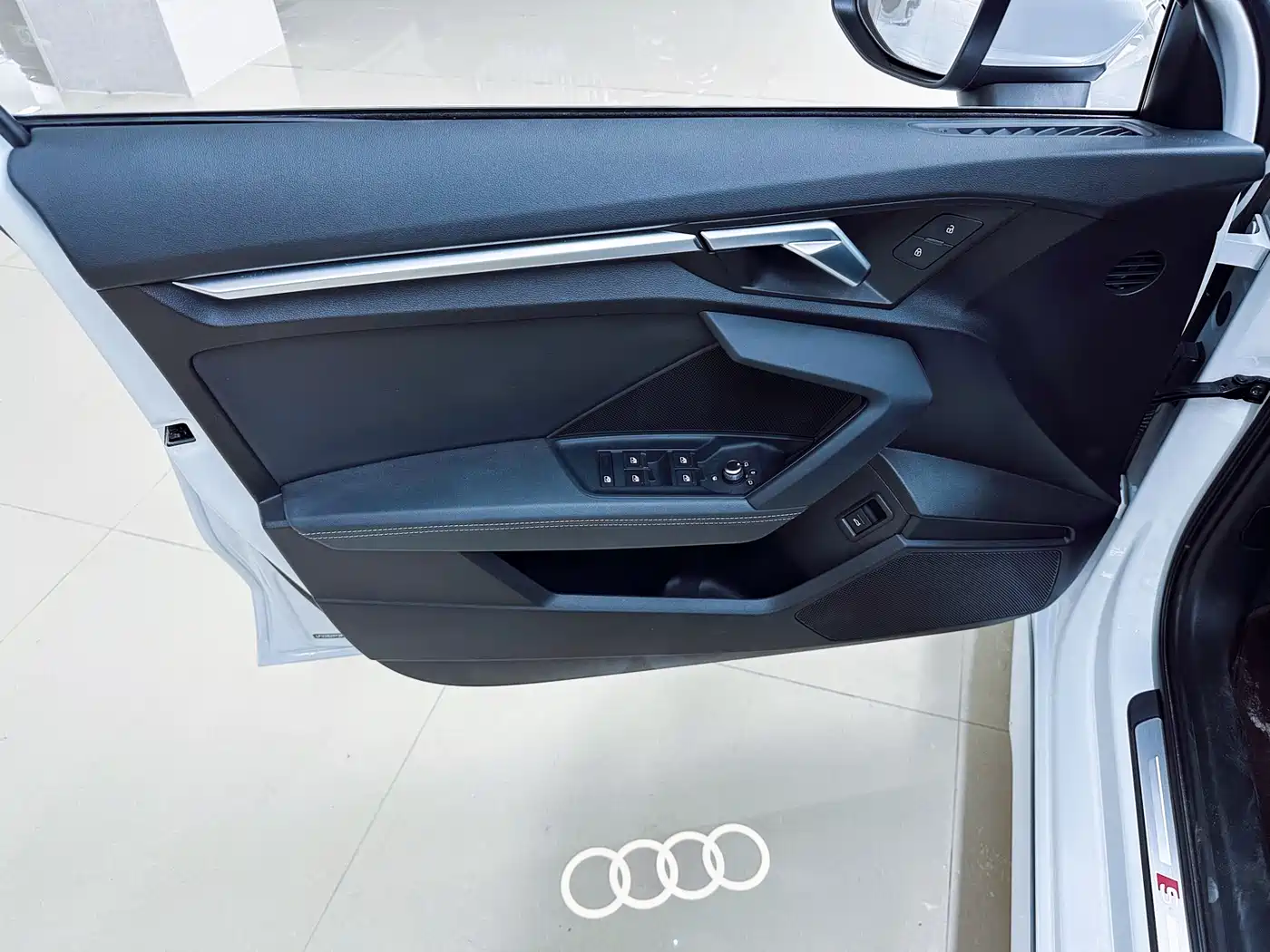 Audi A3 2023 Белый из Китая