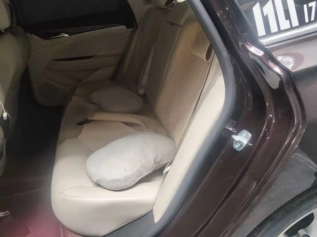 Buick LaCrosse — миниатюра 13
