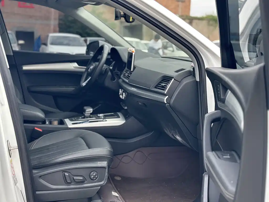 Audi Q5L — миниатюра 7