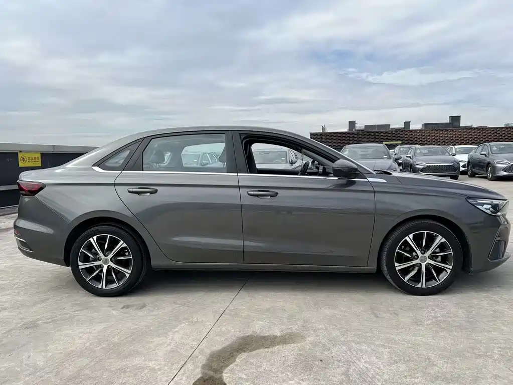 Geely Emgrand — миниатюра 4