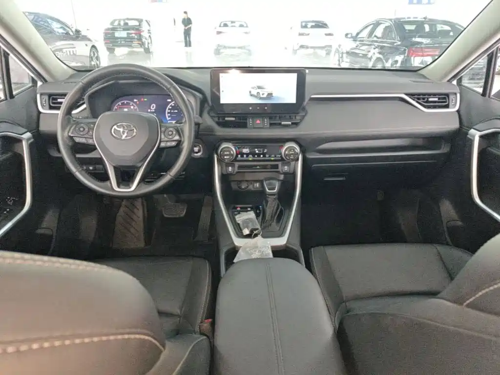 Toyota Wildlander — миниатюра 10