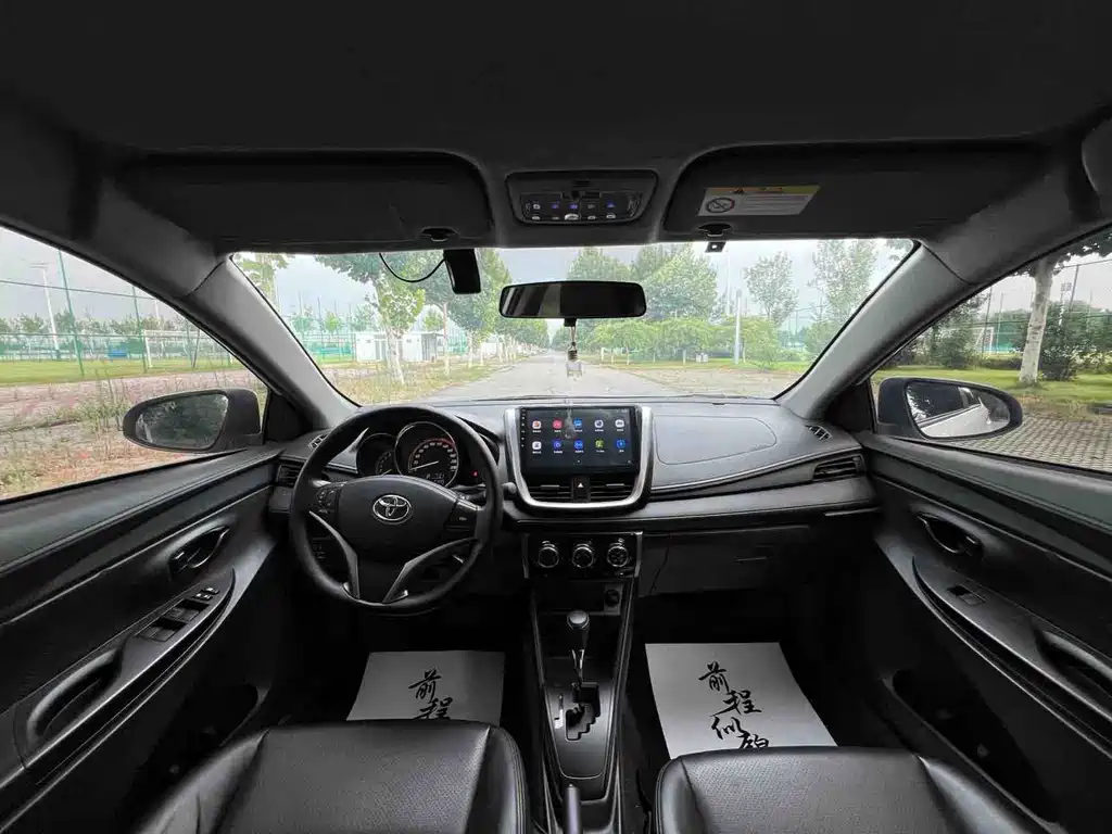 Toyota Yaris L — миниатюра 9