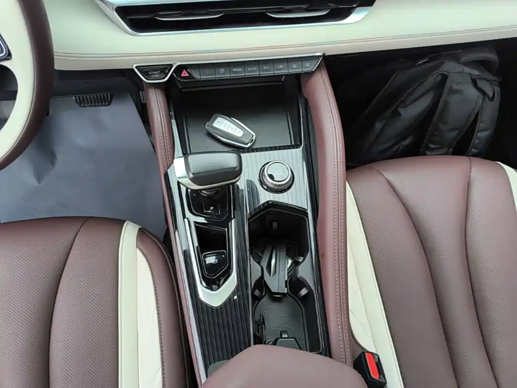 Geely Xingyue L — миниатюра 14