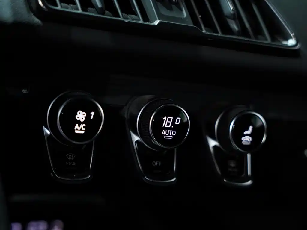 Audi R8 — миниатюра 48