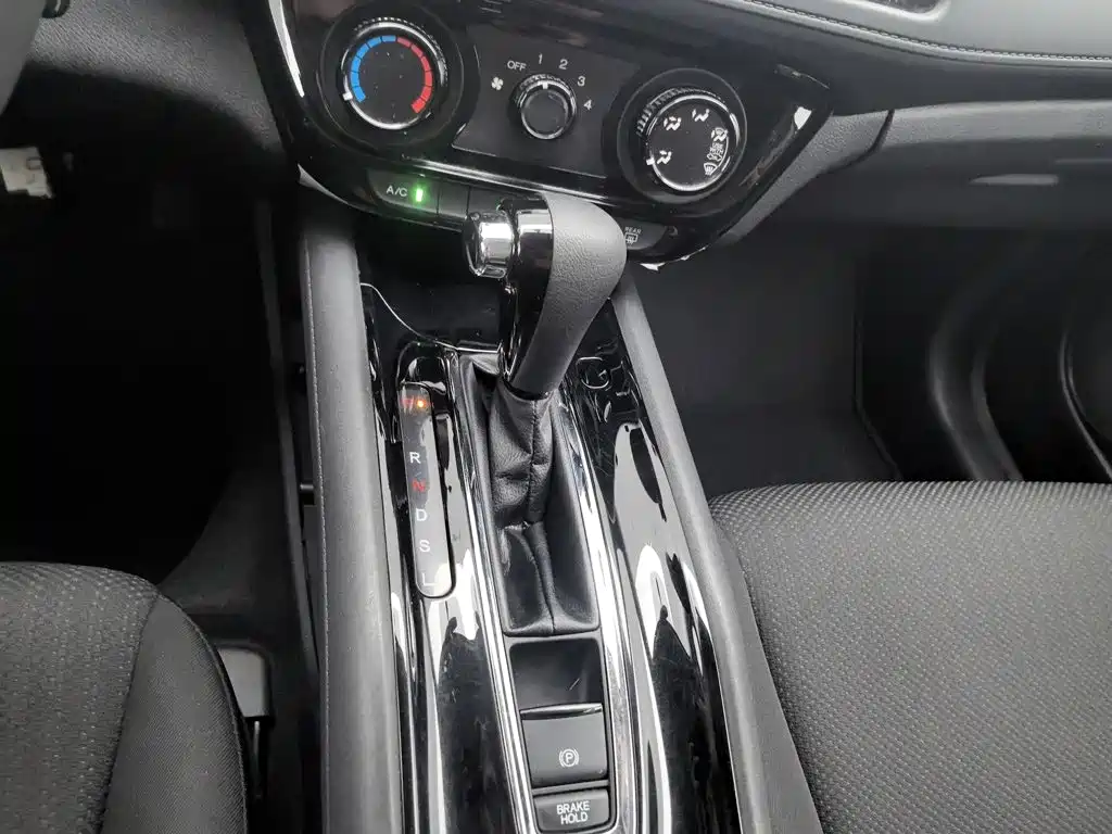 Honda Vezel — миниатюра 13