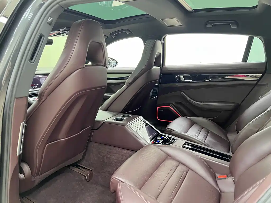 Porsche Panamera — миниатюра 15