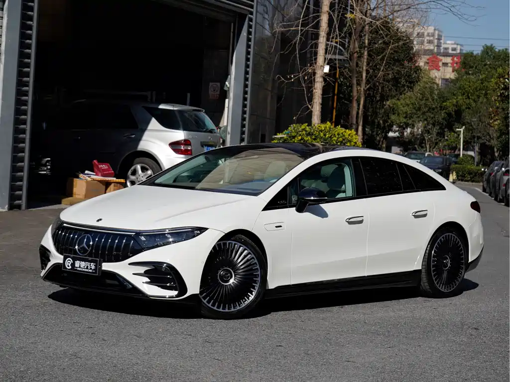 MERCEDES-BENZ EQS AMG