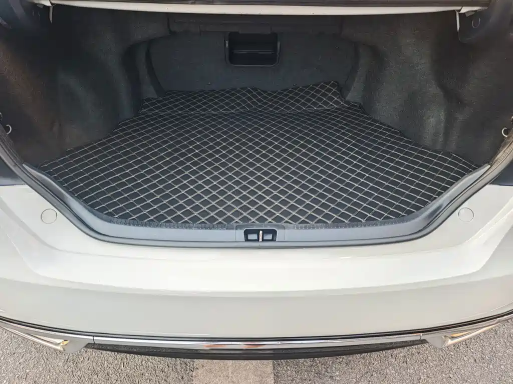 Toyota Camry — миниатюра 21