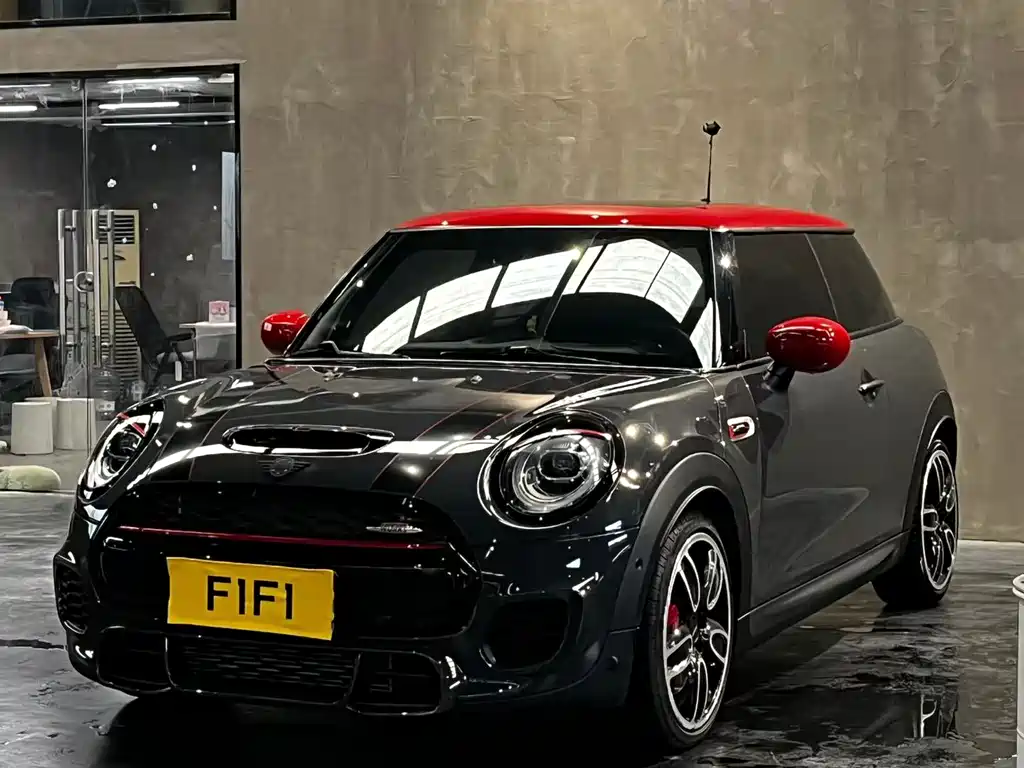 Mini Mini JCW 2021