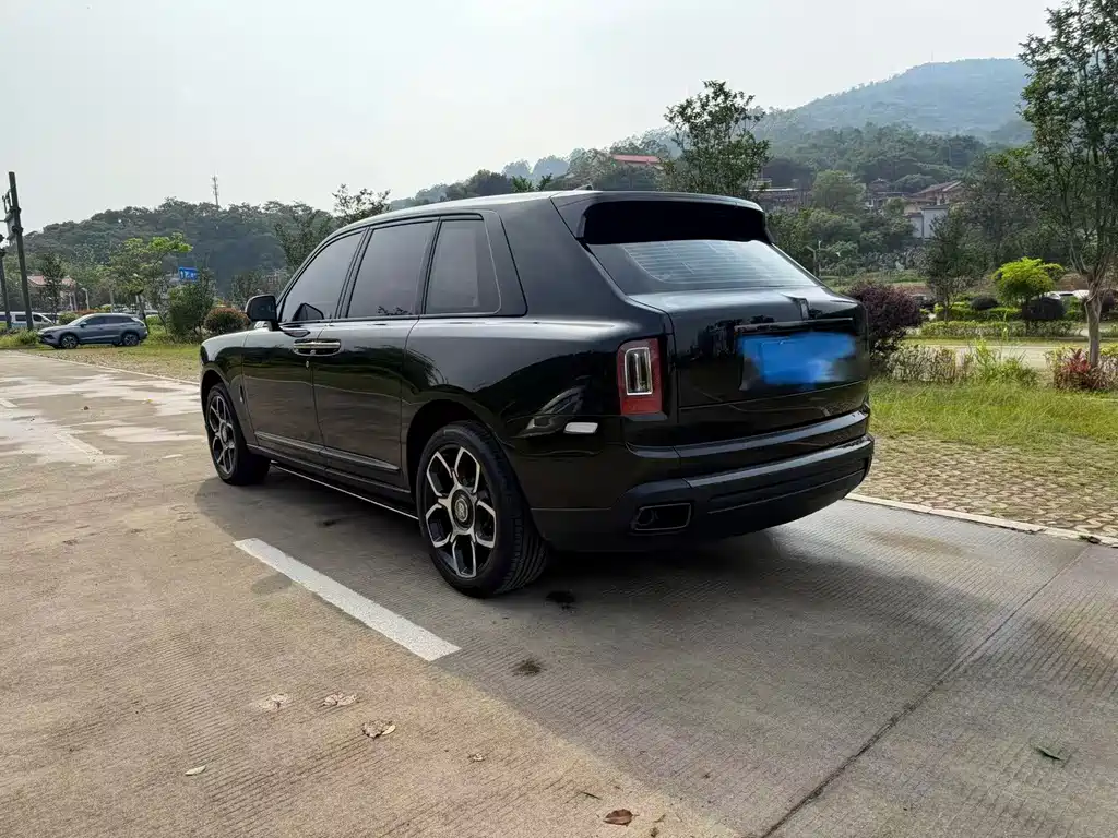 Rolls-Royce Cullinan 2024 Black Badge