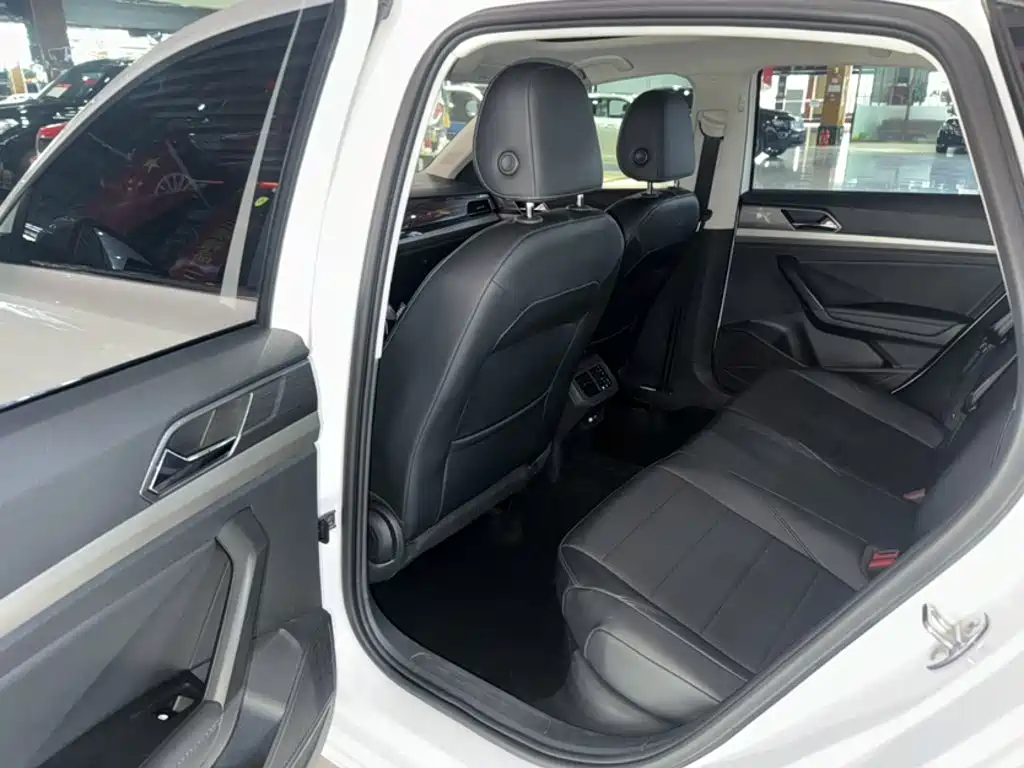 Volkswagen Lavida — миниатюра 16