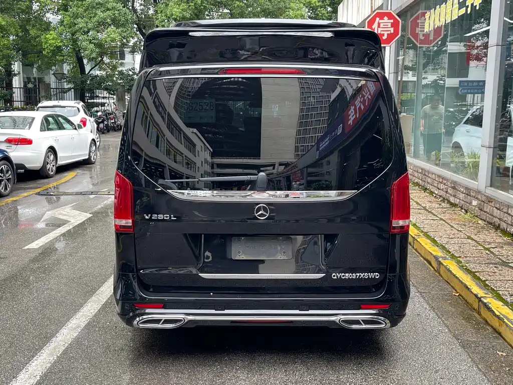 Mercedes-Benz V-Class — миниатюра 4