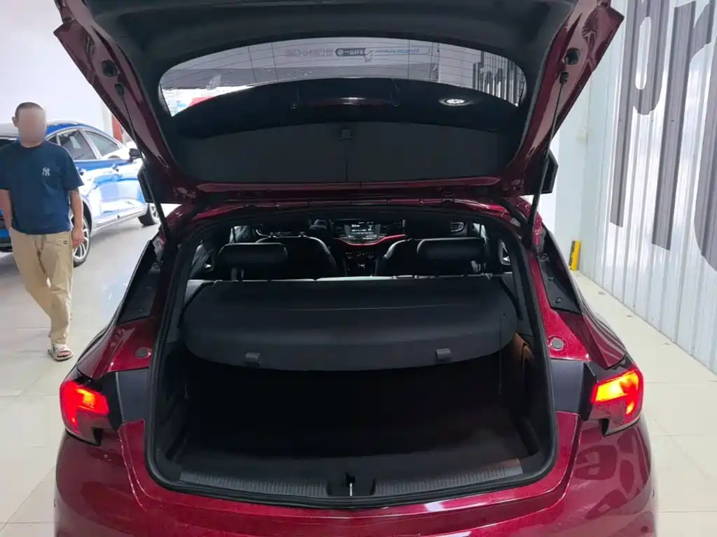 Buick Verano — миниатюра 19