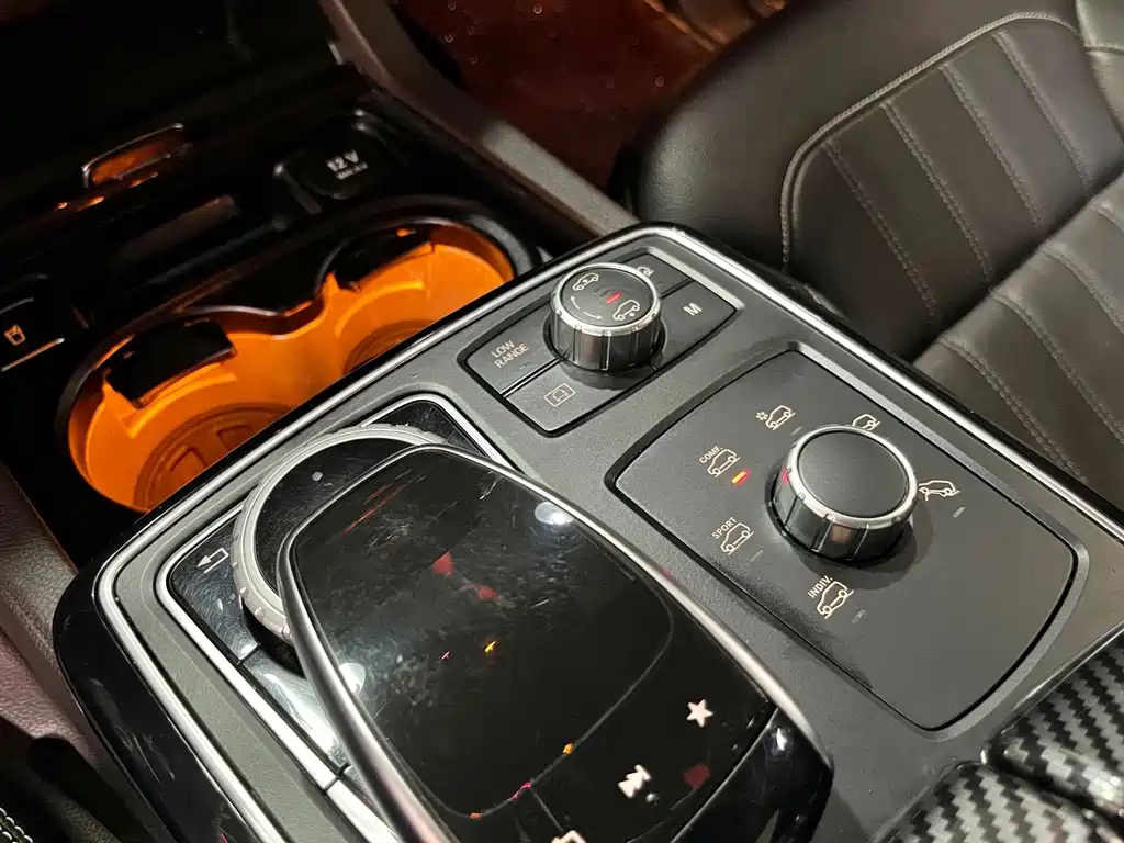 Mercedes-Benz GLS — миниатюра 10