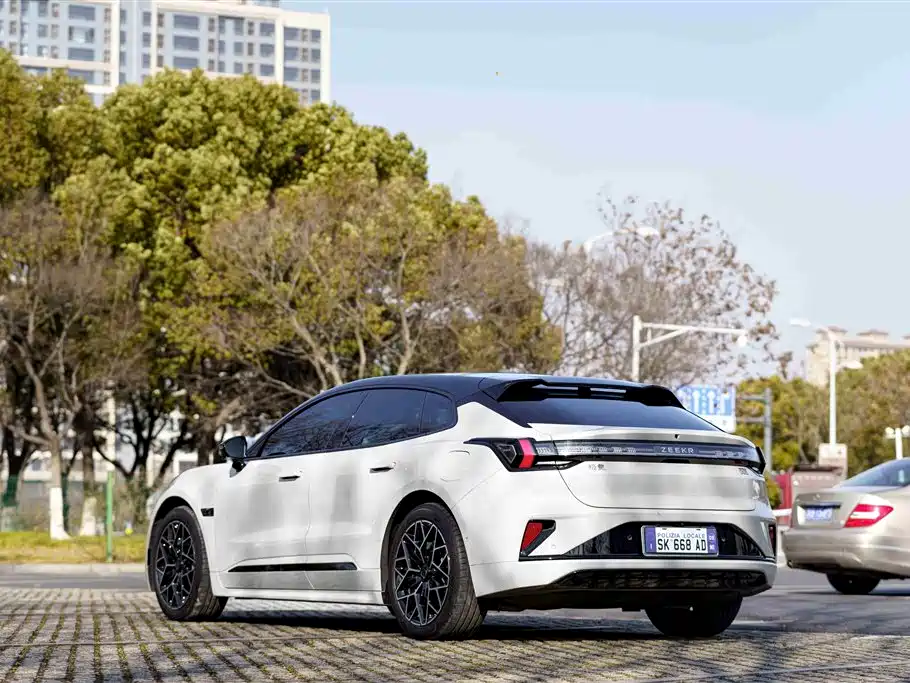 ZEEKR EXTREME KRYPTON 001