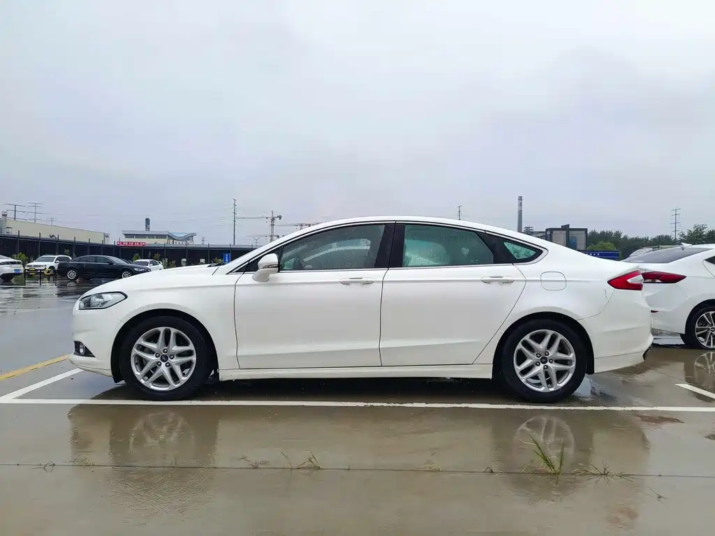 Ford Mondeo — миниатюра 3