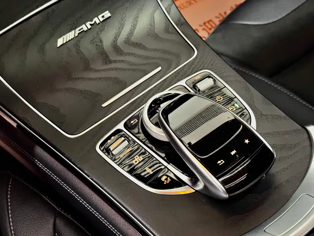 MERCEDES-BENZ GLC AMG