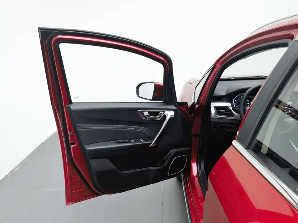 Geely Vision X3 — миниатюра 8