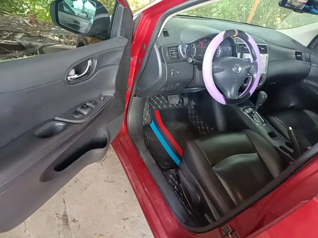 Nissan Tiida — миниатюра 16