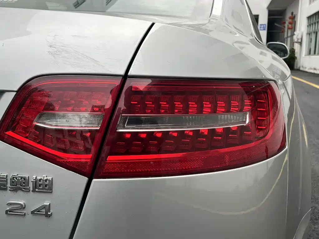 Audi A6L — миниатюра 12