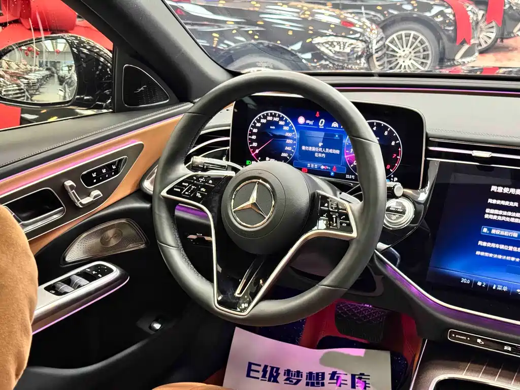 Mercedes-Benz E-Class — миниатюра 14