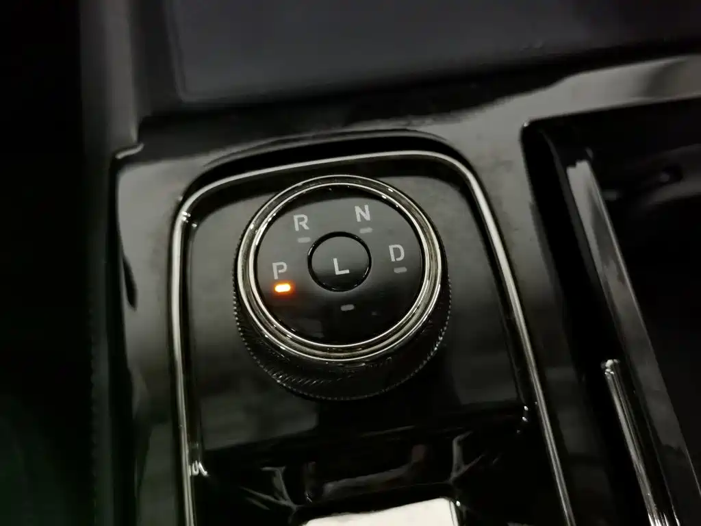 Ford Equator Sport — миниатюра 13