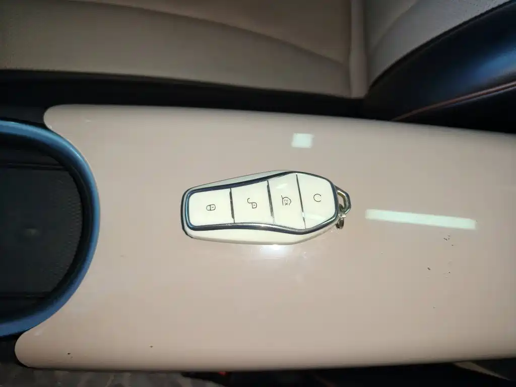 BYD Dolphin — миниатюра 9