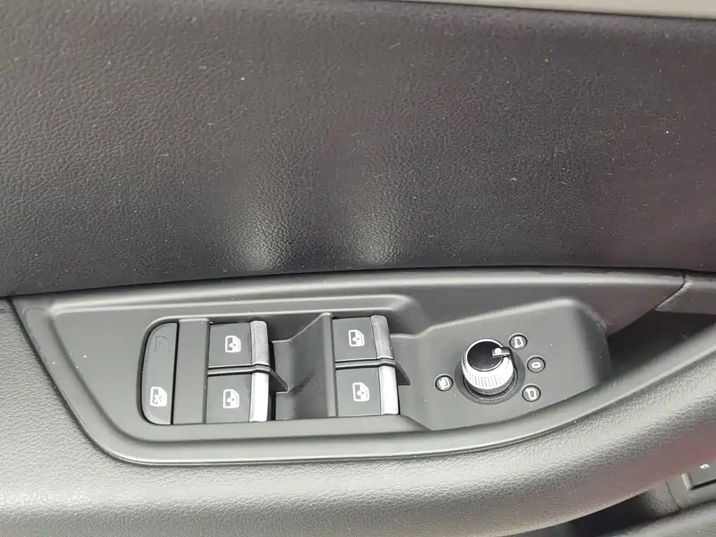 Audi A4L — миниатюра 9