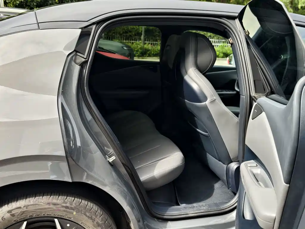 Lynk & Co Z20 — миниатюра 7