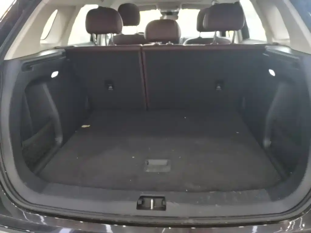 Hongqi Hongqi HS3 PHEV — миниатюра 19