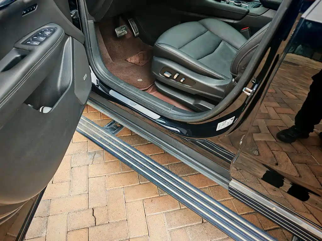 Cadillac XT6 — миниатюра 12