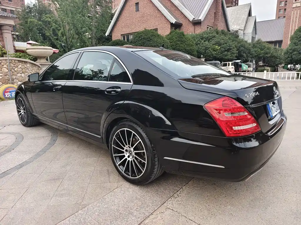 Mercedes-Benz S-Class — миниатюра 9
