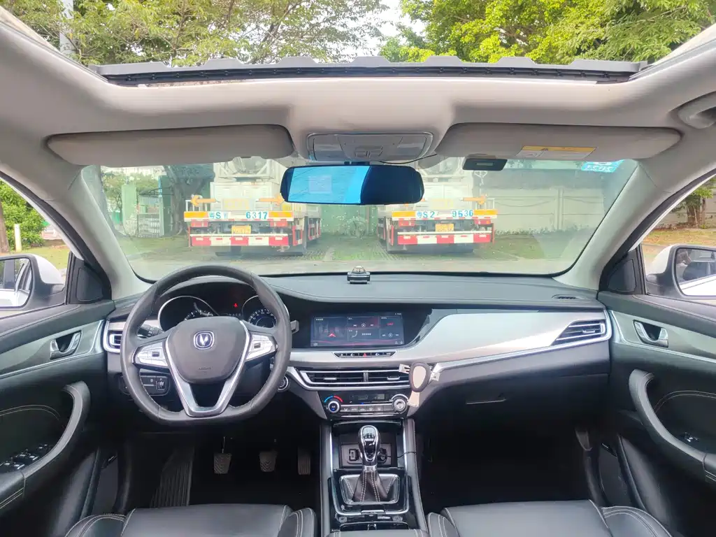 Changan Eado — миниатюра 4