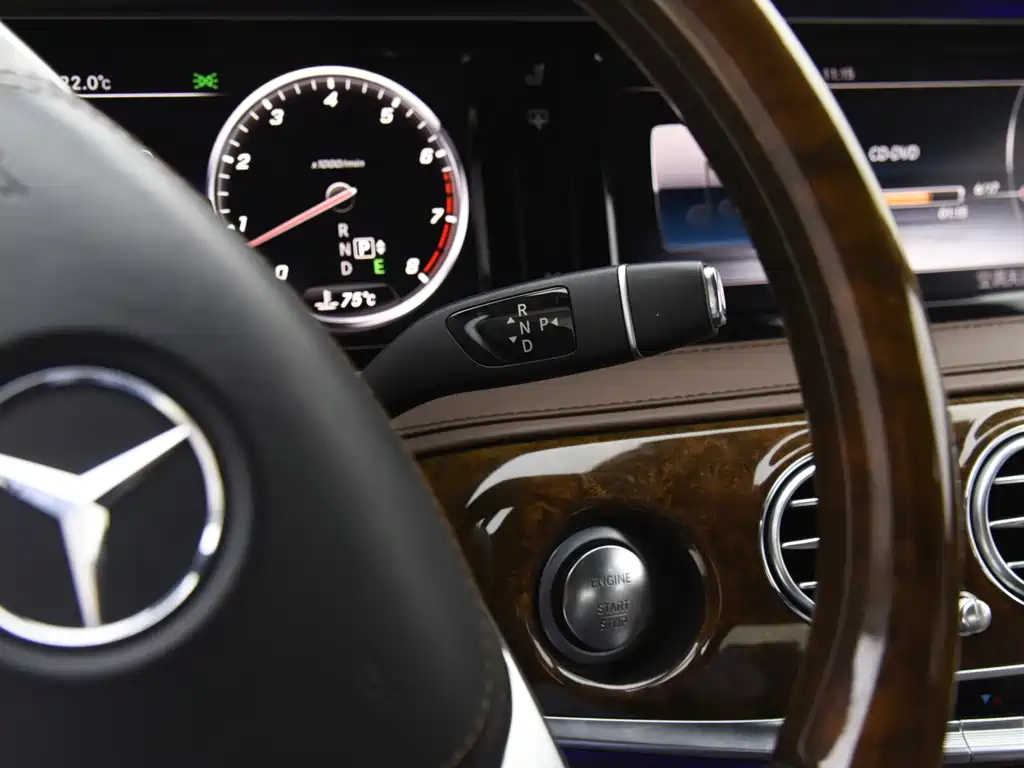 Mercedes-Benz S-Class — миниатюра 8