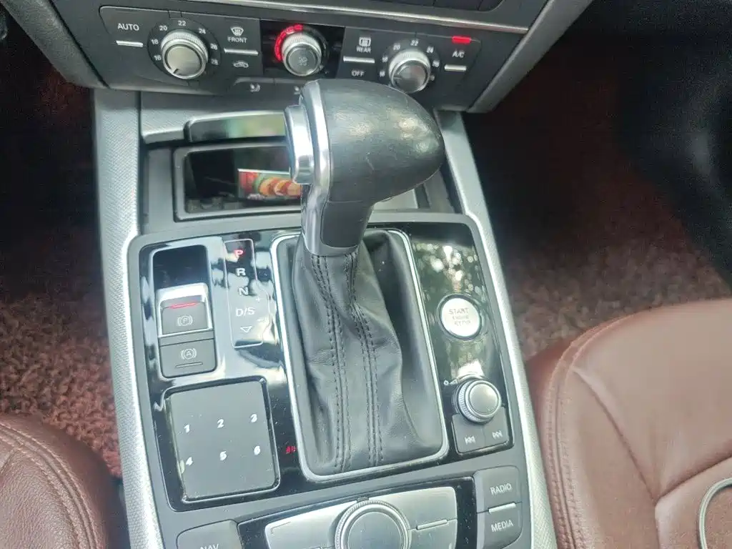 Audi A6L — миниатюра 7