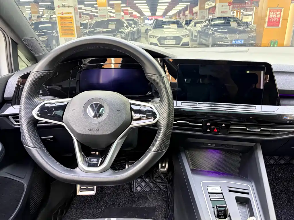 Volkswagen Golf — миниатюра 14