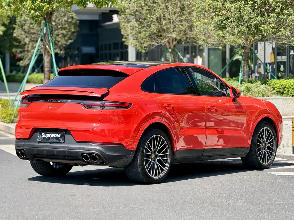 Porsche Cayenne — миниатюра 8