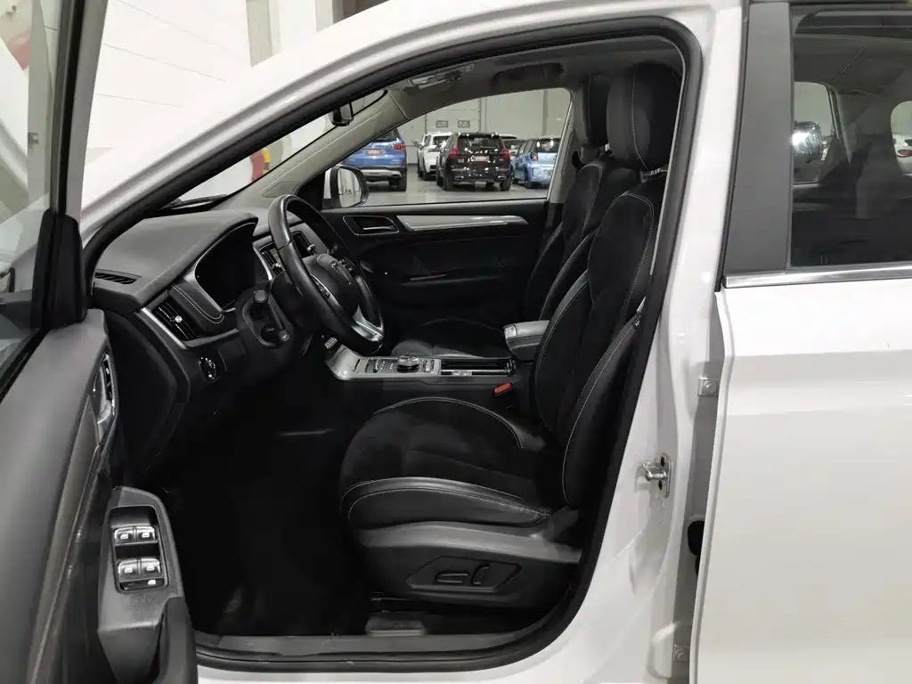 Roewe RX5 New Energy — миниатюра 10